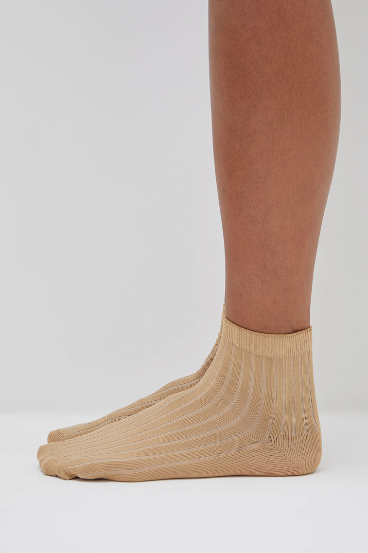 Фотография Хлопковые носки средней длины бежевый